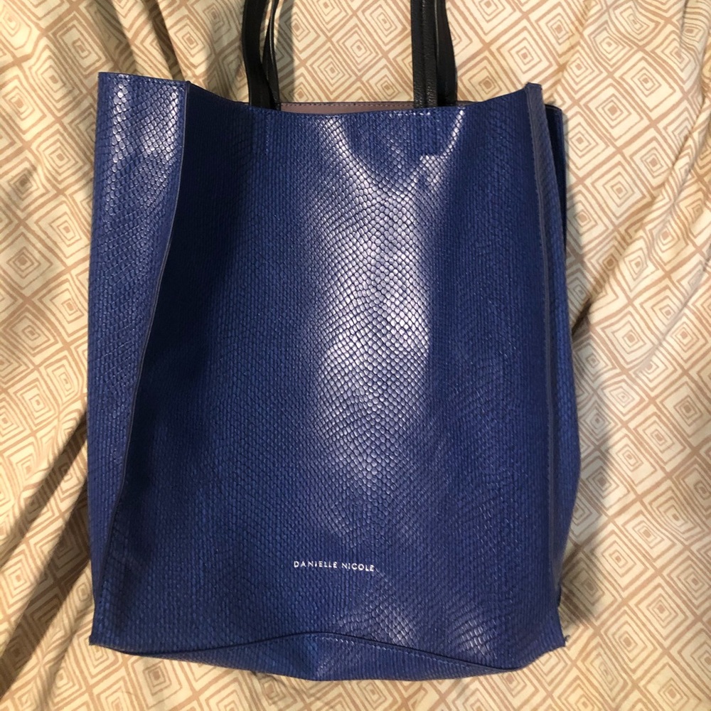 Danielle Nicole tote plus makeup bag